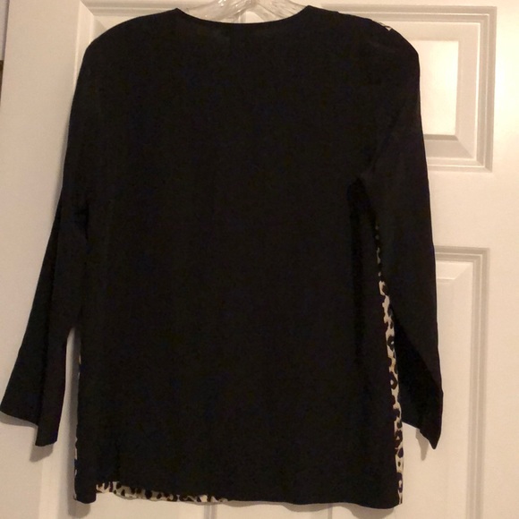 Top - Picture 2 of 2